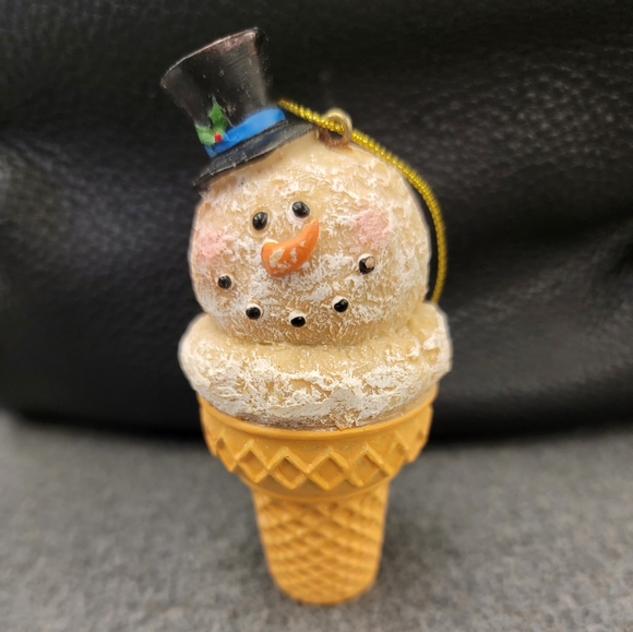 Adorable Ice Cream Cone Snowman - Picture 1 of 1